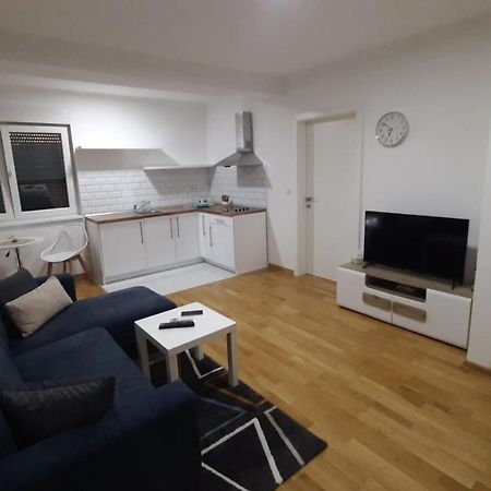 Apartman 222 Lägenhet Brčko Exteriör bild