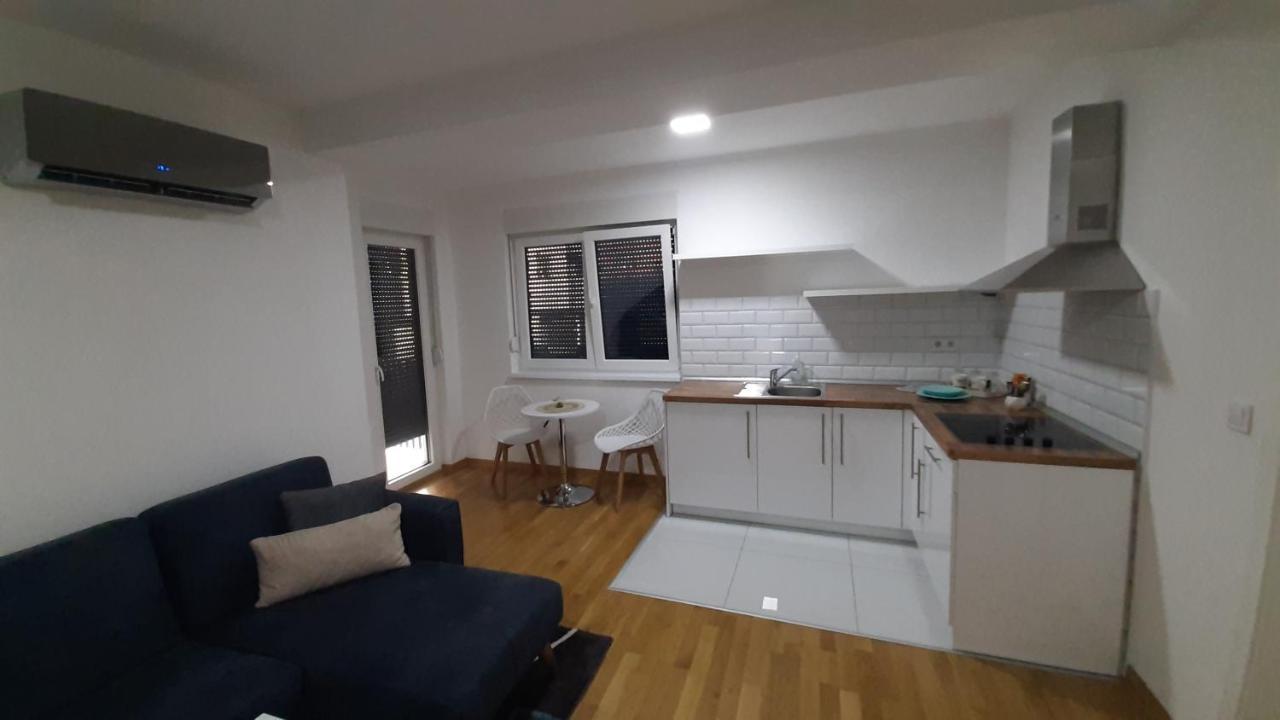 Apartman 222 Lägenhet Brčko Exteriör bild