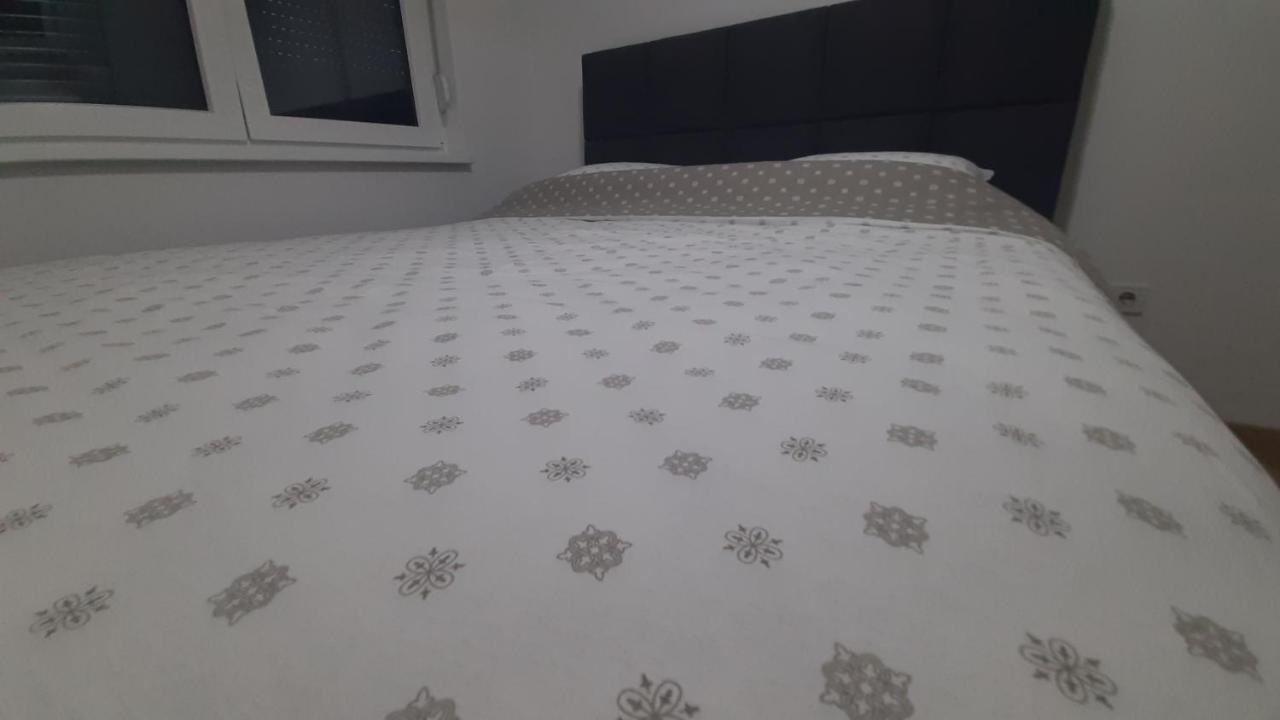 Apartman 222 Brčko Exteriör bild